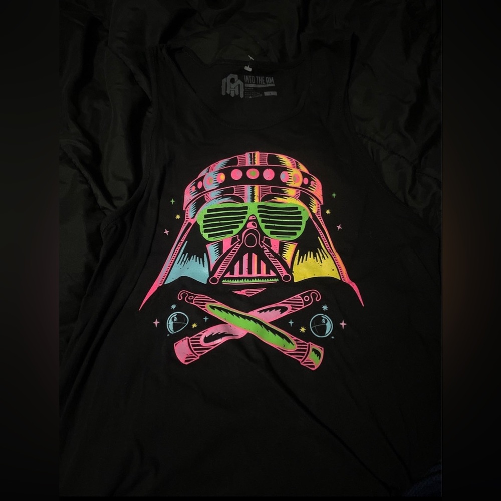 INTO THE AM -GLOW IN THE DARK, DARK VADER TANK TOP/LARGE